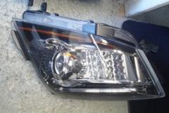 08-14 Cadillac CTS-V Passenger Side Headlight HID 25897362